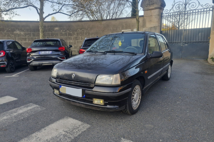 RENAULT CLIO