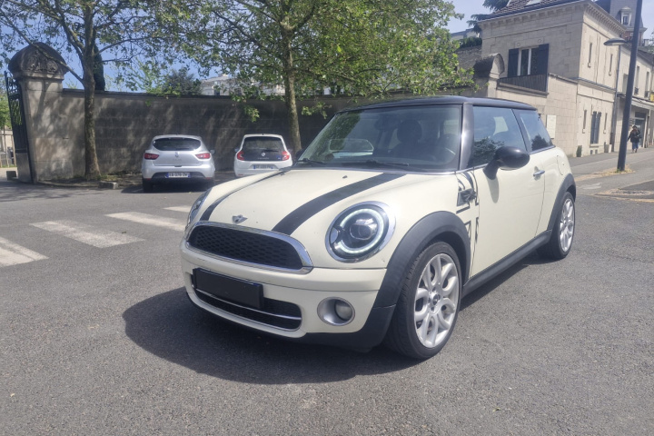 MINI HATCH R56