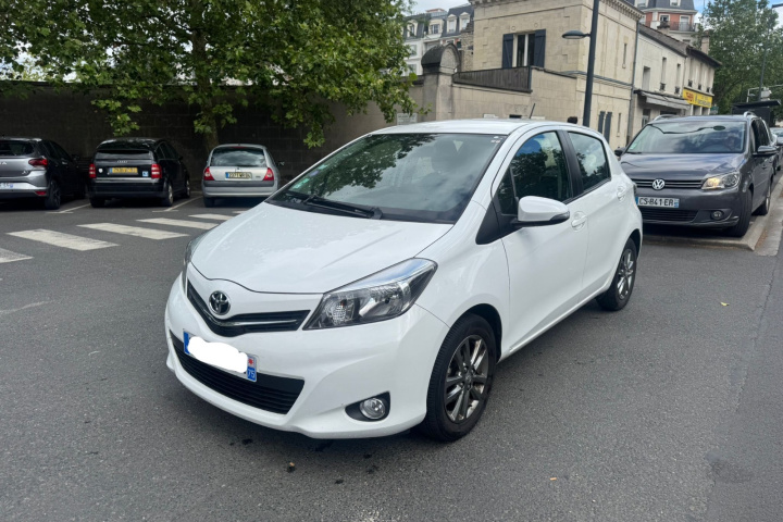 TOYOTA YARIS
